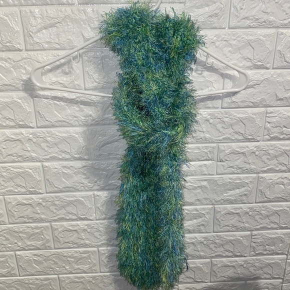 Fun Fur (eyelash yarn) Knitted neck Scarf - Picture 1 of 1
